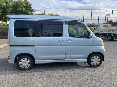 Daihatsu Atrai Wagon