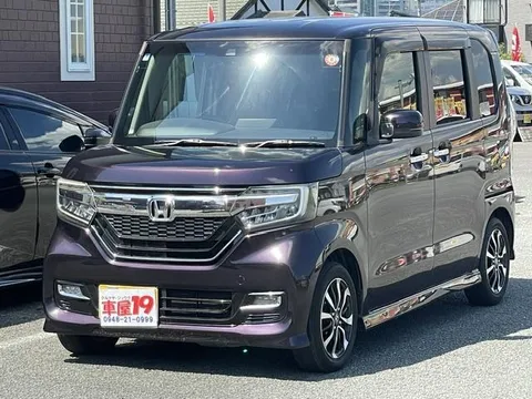 Honda N-BOX Custom