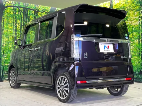 Honda N-BOX Custom