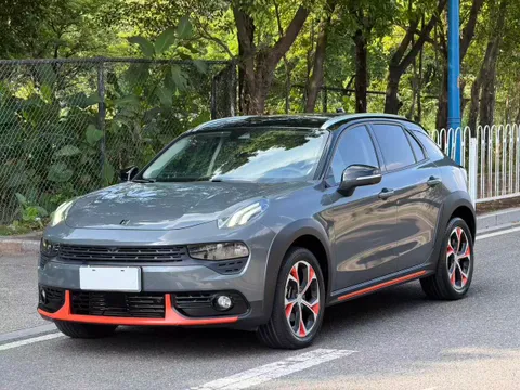 Lynk & Co 02