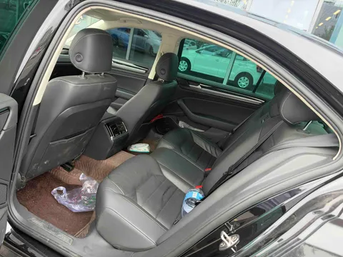 Volkswagen Phideon