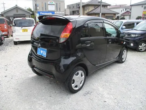 Mitsubishi I