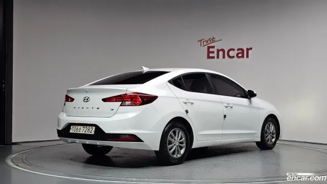Hyundai Elantra (Avante)