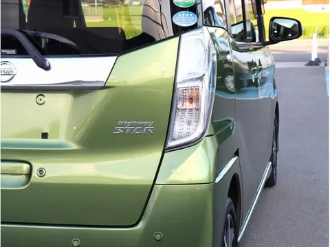 Nissan Dayz Roox