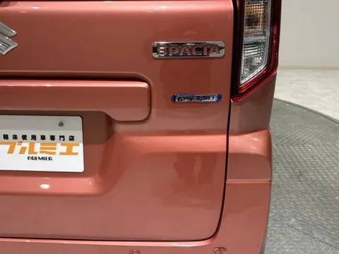 Suzuki Spacia