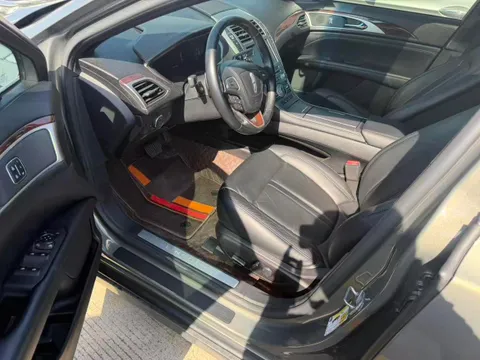 Lincoln MKZ