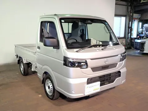 Nissan Clipper Truck