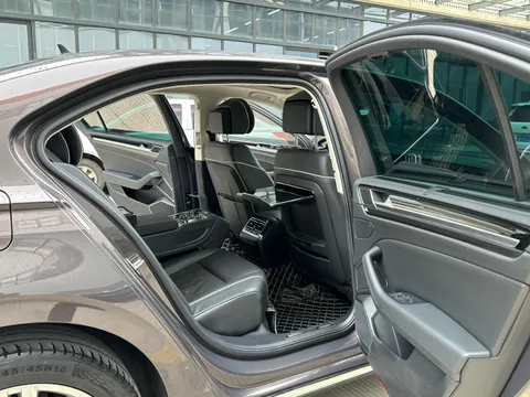 Volkswagen Phideon