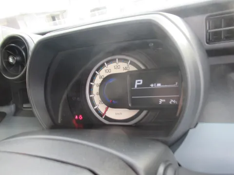 Suzuki Spacia Base