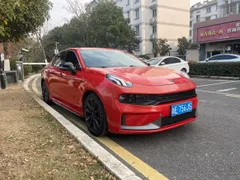 Lynk & Co 03