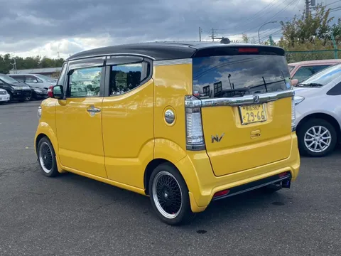 Honda N-BOX Slash