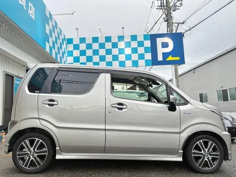 Suzuki Wagon R Stingray