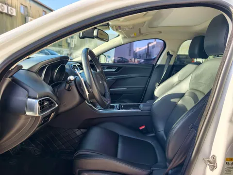Jaguar XEL