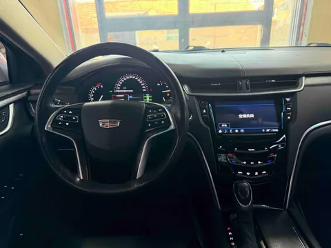 Cadillac XTS