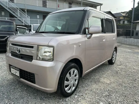 Toyota Pixis Space