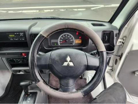 Mitsubishi Minicab Truck