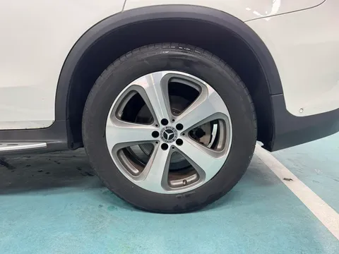 Mercedes-Benz Mercedes-Benz GLC
