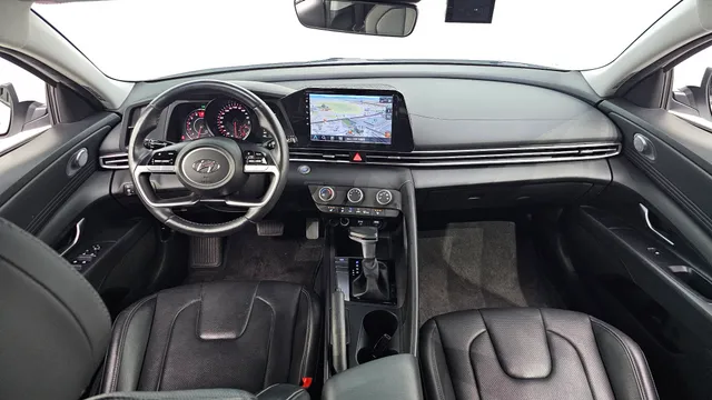 Hyundai Elantra (Avante)