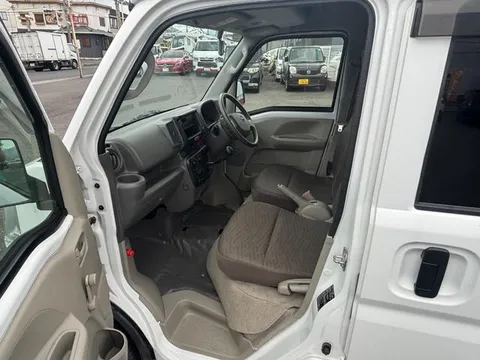 Nissan Clipper