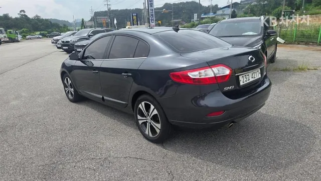 Renault SM3