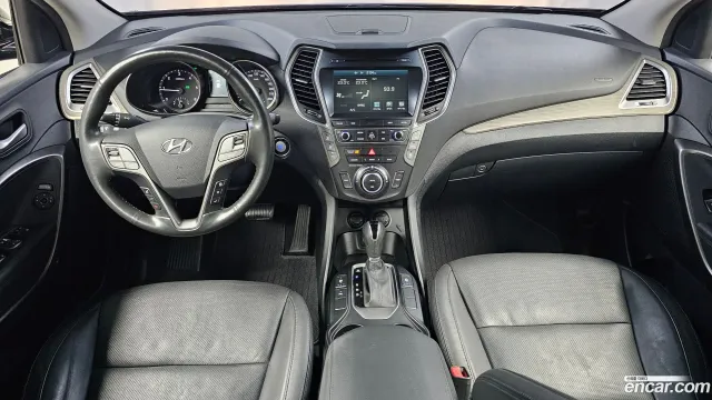 Hyundai Grand Santa Fe (Maxcruz)