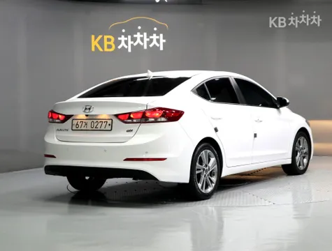 Hyundai Elantra (Avante)