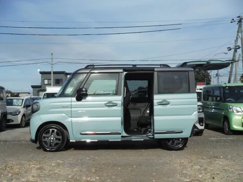 Suzuki Spacia