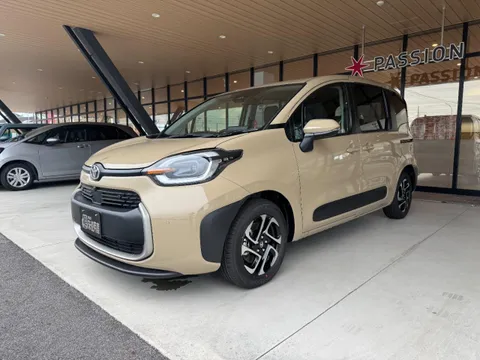 Toyota Sienta