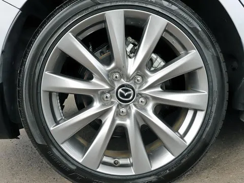 Mazda MAZDA3 Fastback