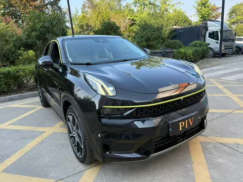 Lynk & Co 05