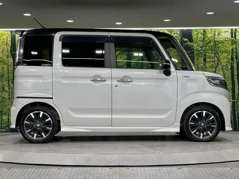 Suzuki Spacia Custom