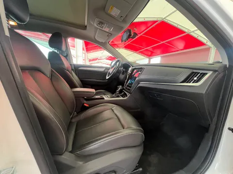 Roewe RX5