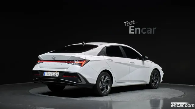 Hyundai Elantra (Avante)