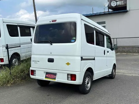 Mitsubishi Minicab Van