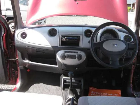 Daihatsu Mira Gino