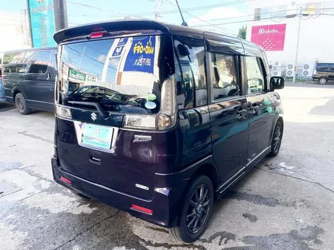 Suzuki Spacia Custom
