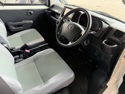Toyota TownAce Van
