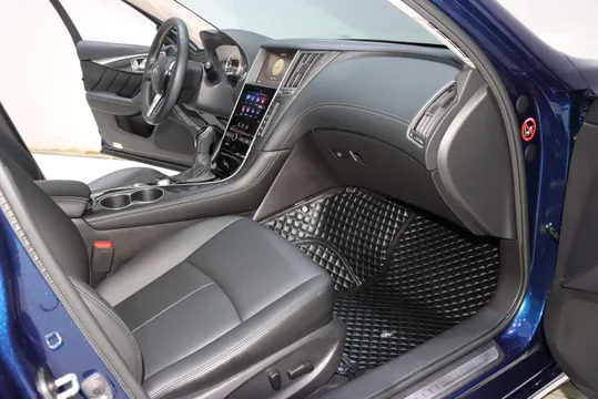 Infiniti Q50L