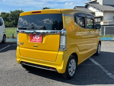 Honda N-BOX Slash