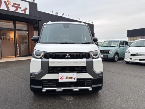 Mitsubishi Delica Mini