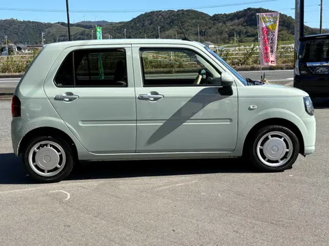 Daihatsu Mira Tocot