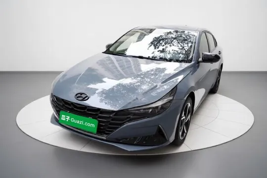 Hyundai Elantra