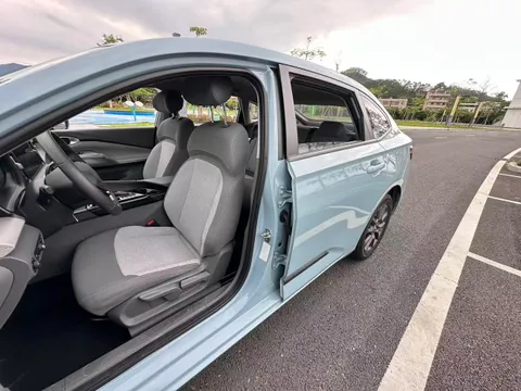 Baojun RC-5