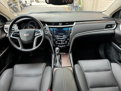 Cadillac XTS