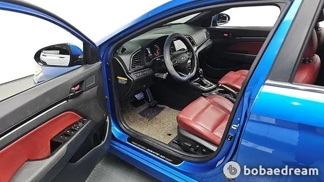 Hyundai Elantra (Avante)