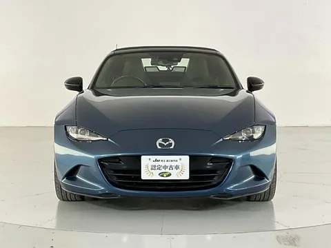 Mazda MX-5 (Roadster)
