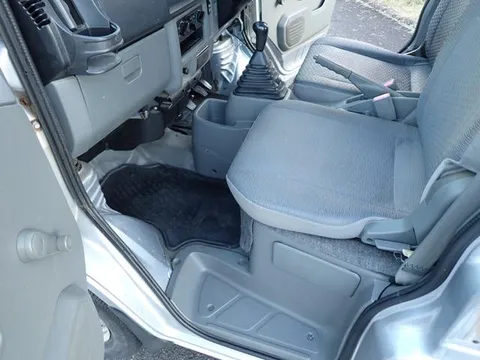 Mitsubishi Minicab Van
