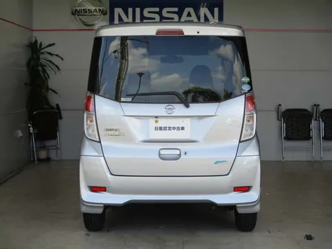 Nissan Dayz Roox