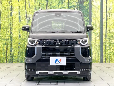Mitsubishi Delica Mini