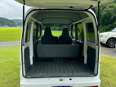 Mitsubishi Minicab Van